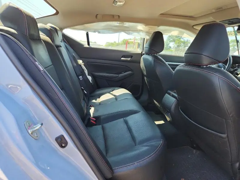 2024 NISSAN ALTIMA SR  