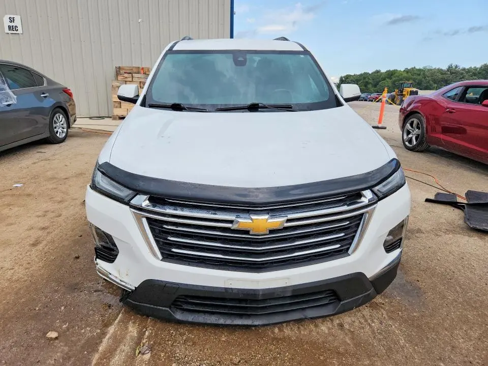 2022 CHEVROLET TRAVERSE LT  