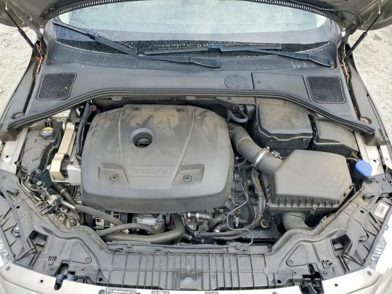 2016 VOLVO V60 T5 PLATINUM  