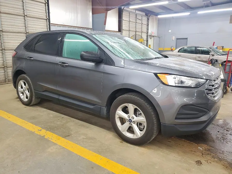 2021 FORD EDGE SE  