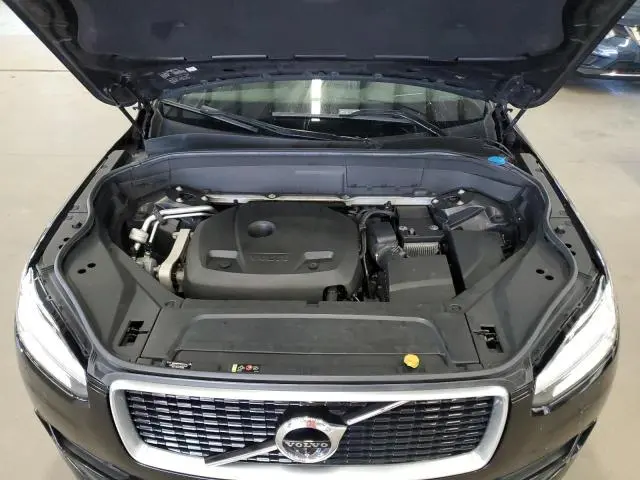 2016 VOLVO XC90 T6  