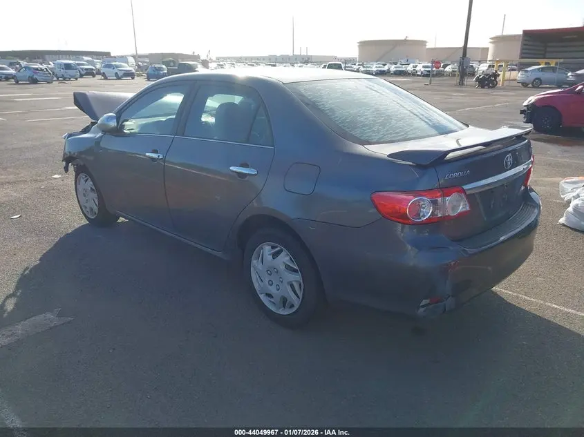 2013 TOYOTA COROLLA LE