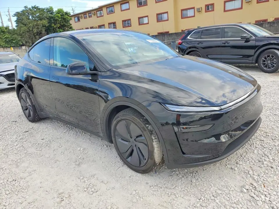 2026 TESLA MODEL Y   