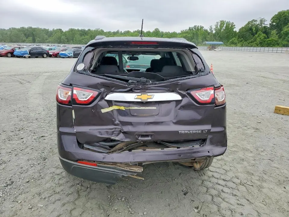 2015 CHEVROLET TRAVERSE LT  
