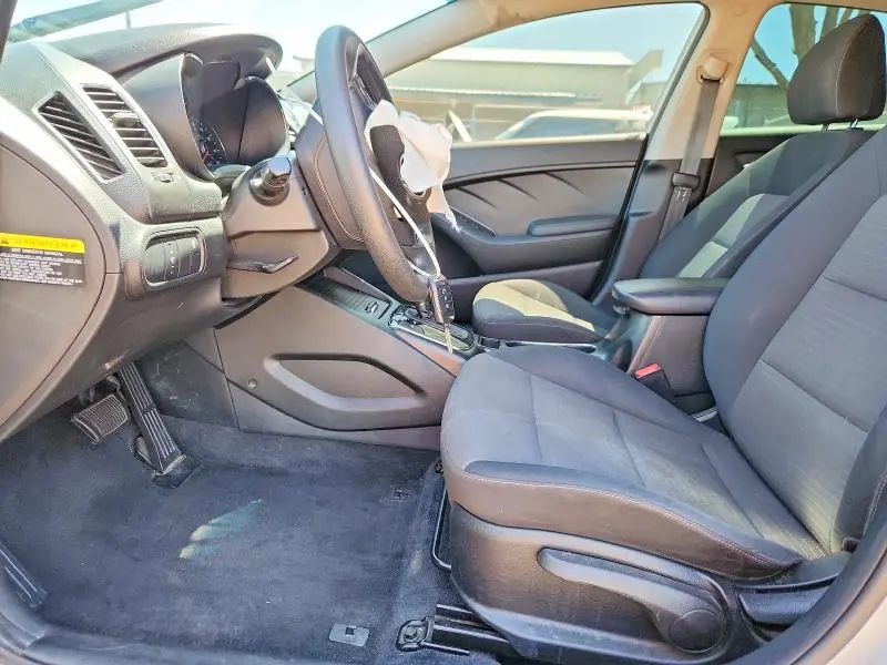 2018 KIA FORTE LX  