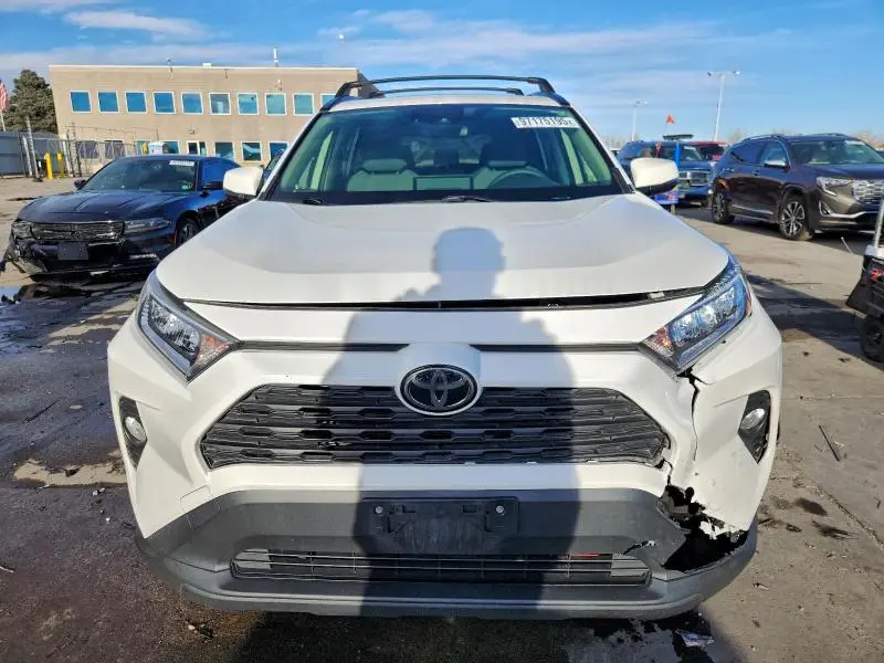 2019 TOYOTA RAV4 XLE  