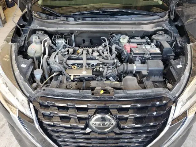 2021 NISSAN KICKS S  