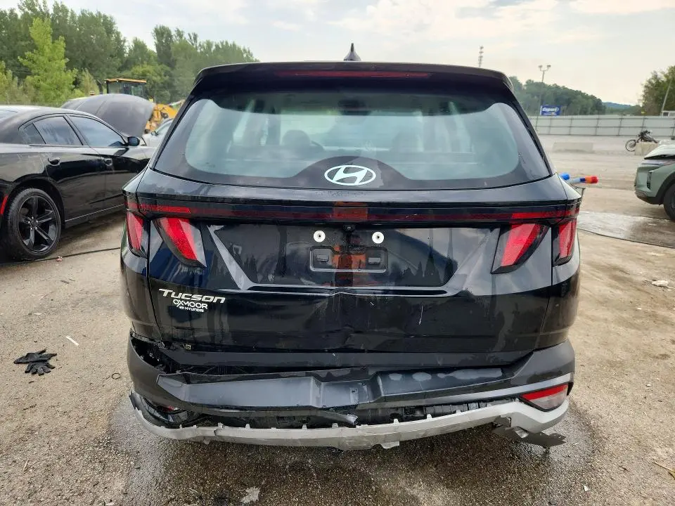 2025 HYUNDAI TUCSON SE  