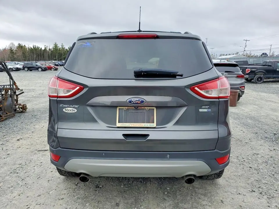 2016 FORD ESCAPE SE  