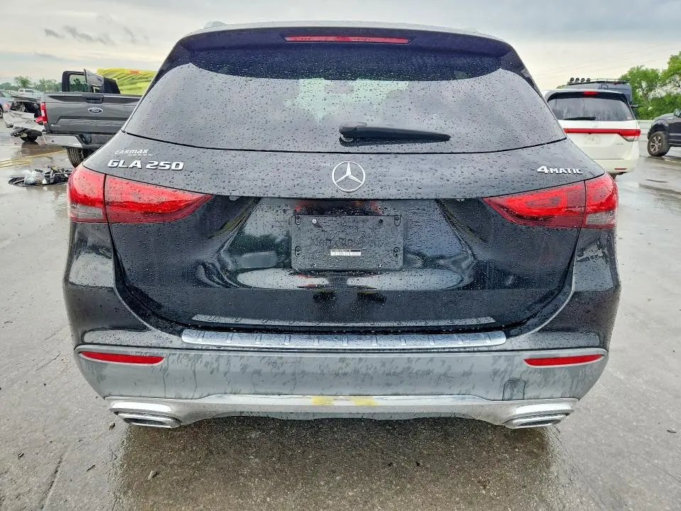 2021 MERCEDES-BENZ GLA 250 4MATIC  