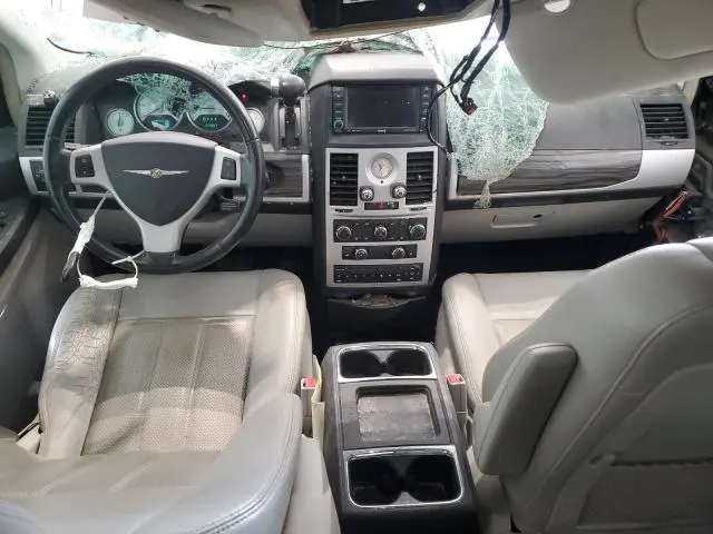 2010 CHRYSLER TOWN & COUNTRY TOURING  