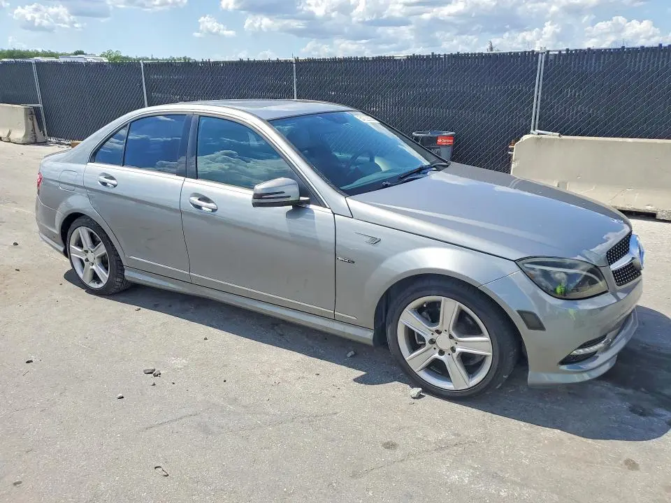 2011 MERCEDES-BENZ C 300  