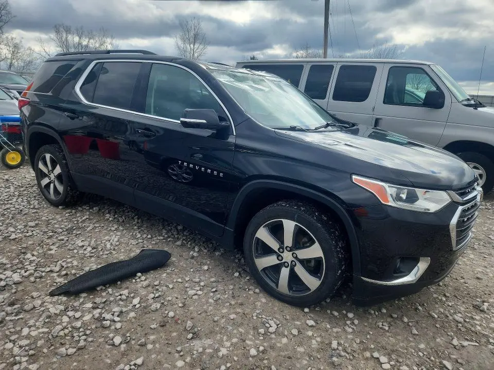 2019 CHEVROLET TRAVERSE LT  