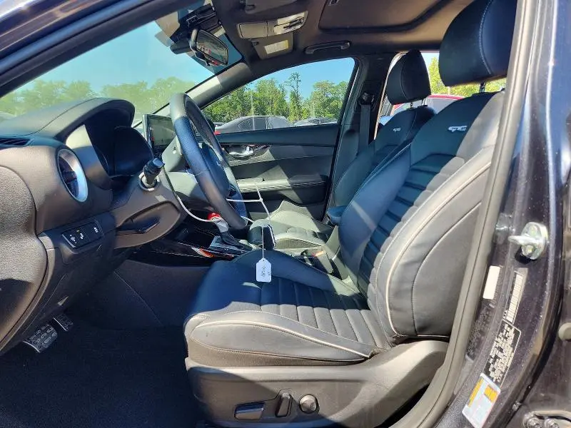2023 KIA FORTE GT LINE  