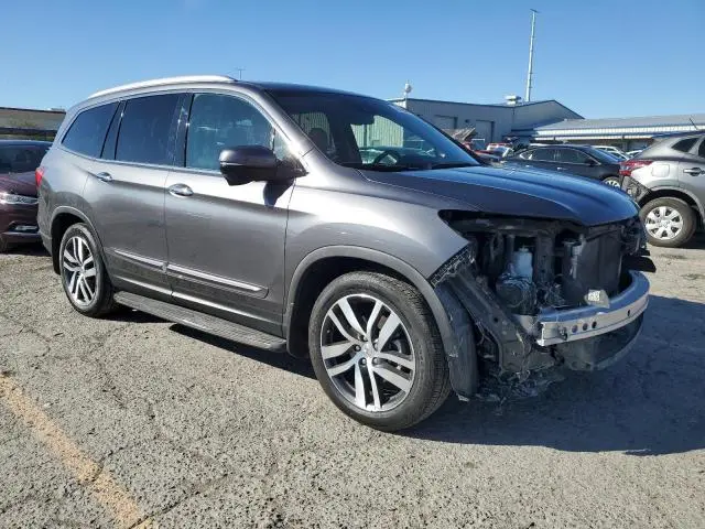 2017 HONDA PILOT TOURING  