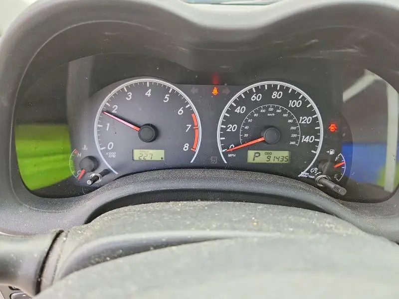 2013 TOYOTA COROLLA LE  