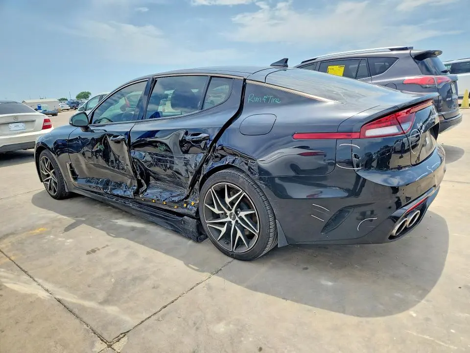 2022 KIA STINGER GT LINE  