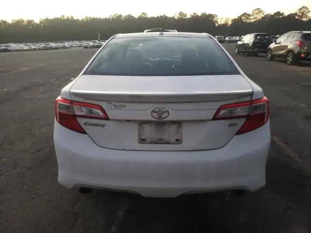 2012 TOYOTA CAMRY SE  