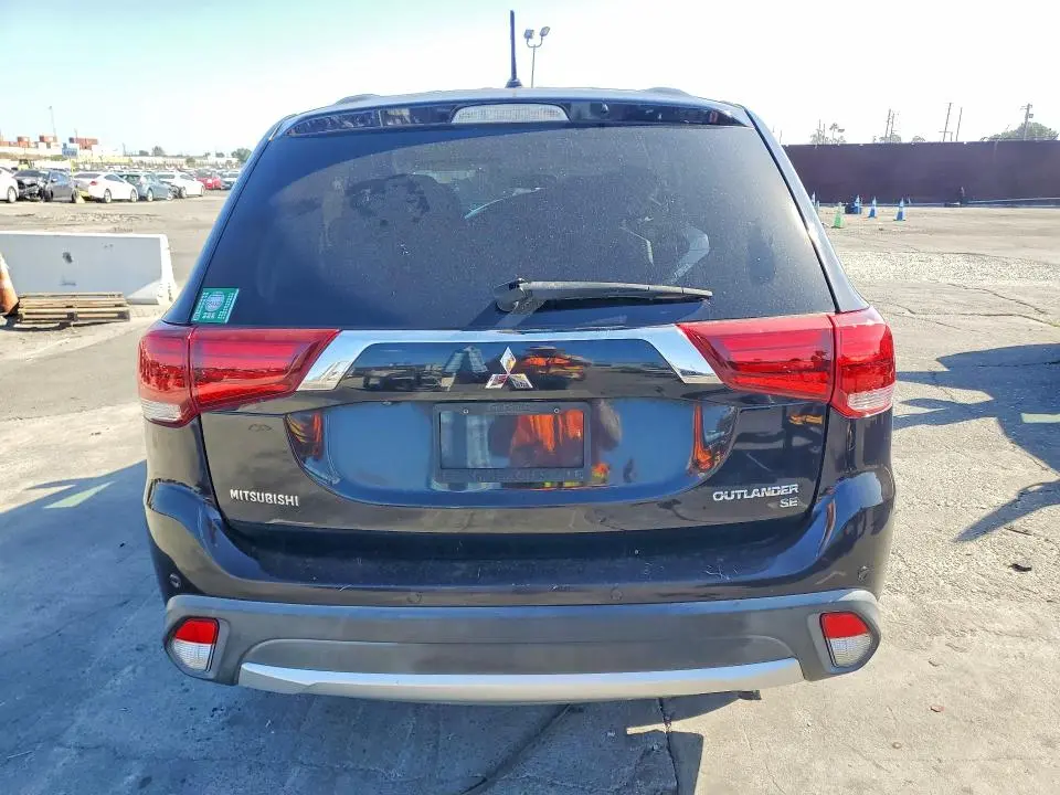 2016 MITSUBISHI OUTLANDER SE  
