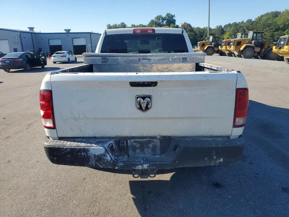 2015 RAM 1500 ST  