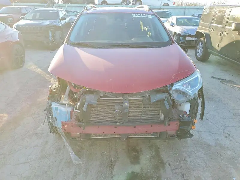 2017 TOYOTA RAV4 XLE  