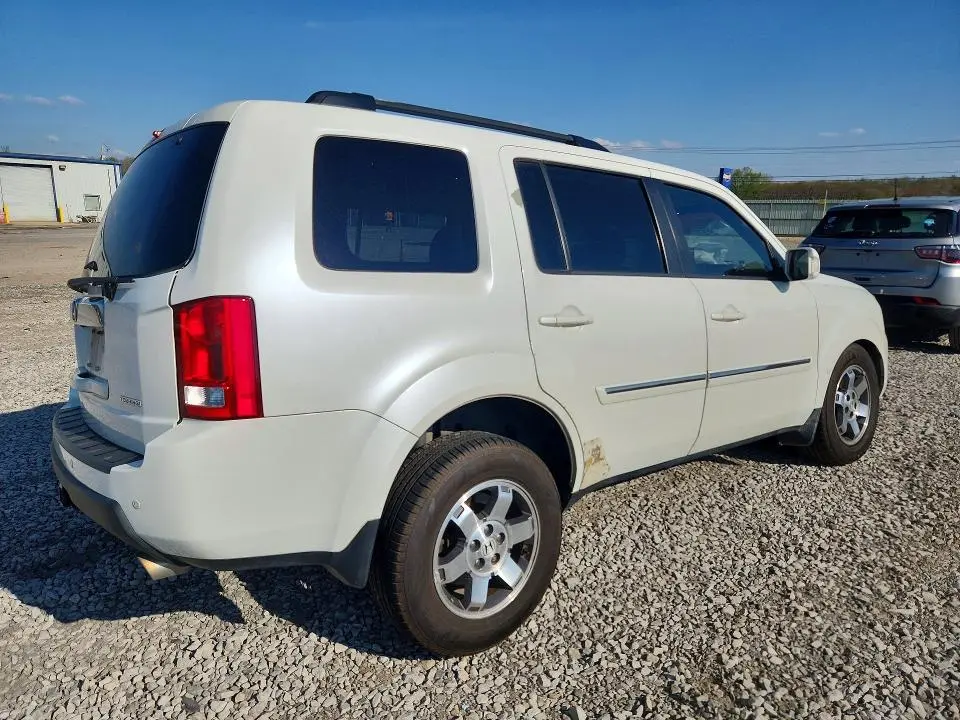 2011 HONDA PILOT TOURING  