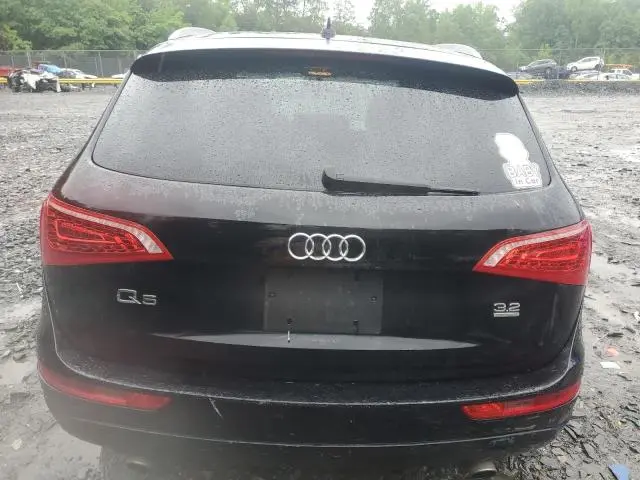 2010 AUDI Q5 PREMIUM PLUS  