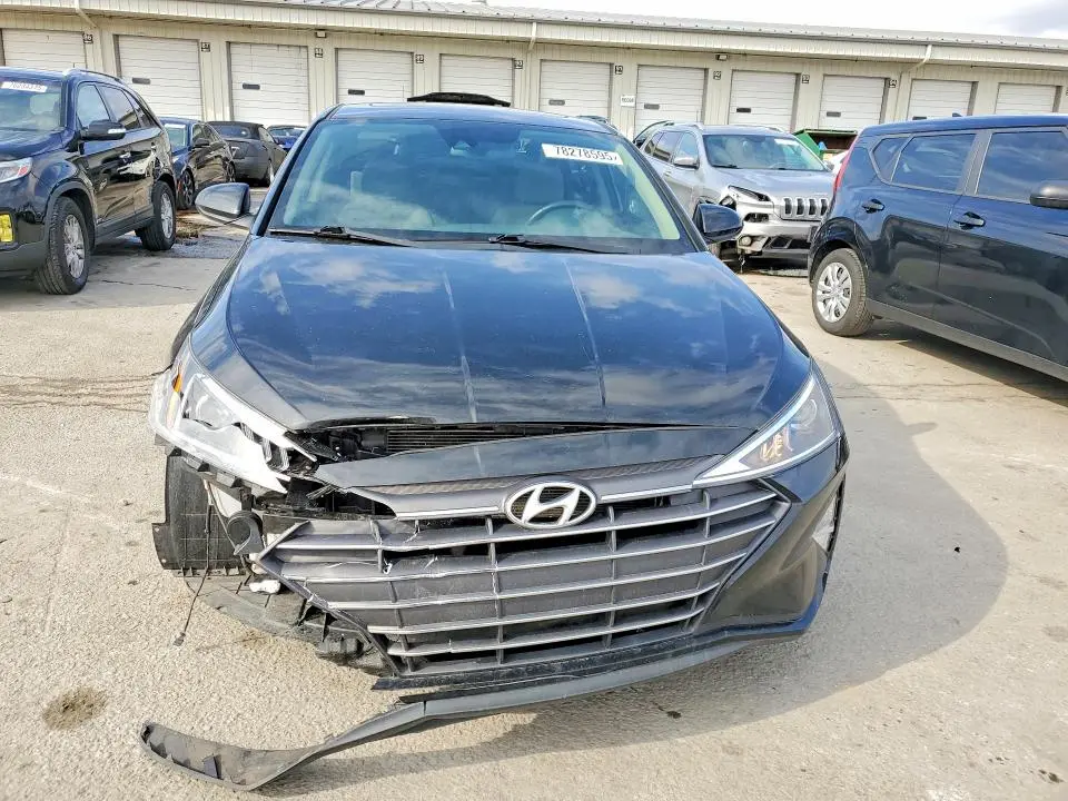 2019 HYUNDAI ELANTRA SEL  