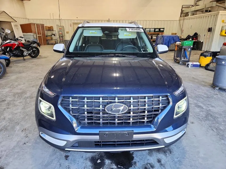2025 HYUNDAI VENUE LIMITED  