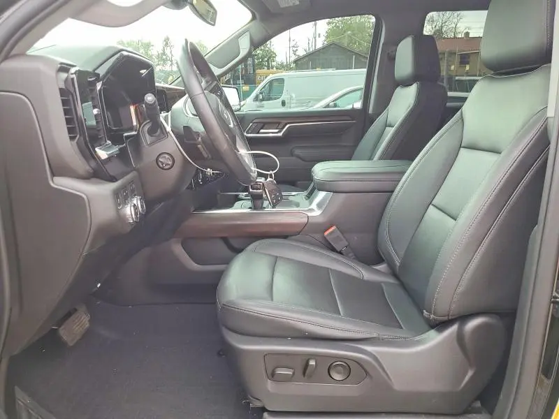 2023 GMC SIERRA K1500 SLT  