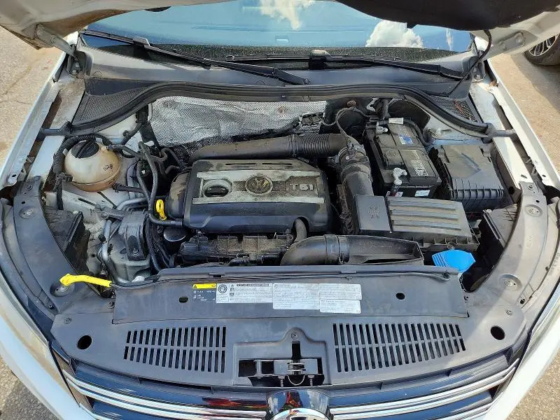 2016 VOLKSWAGEN TIGUAN S  