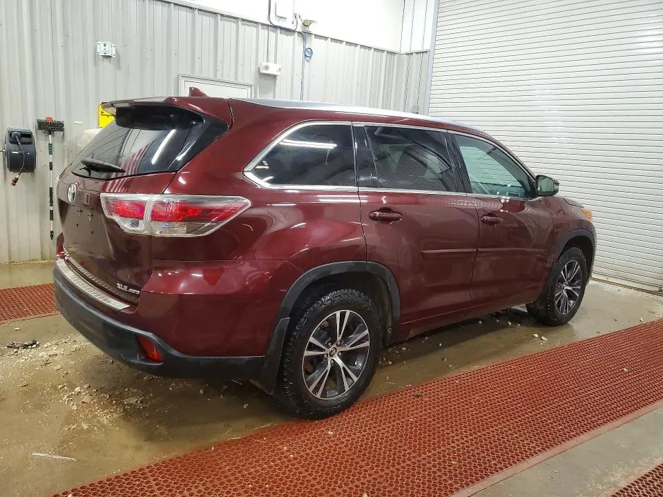 2016 TOYOTA HIGHLANDER XLE  