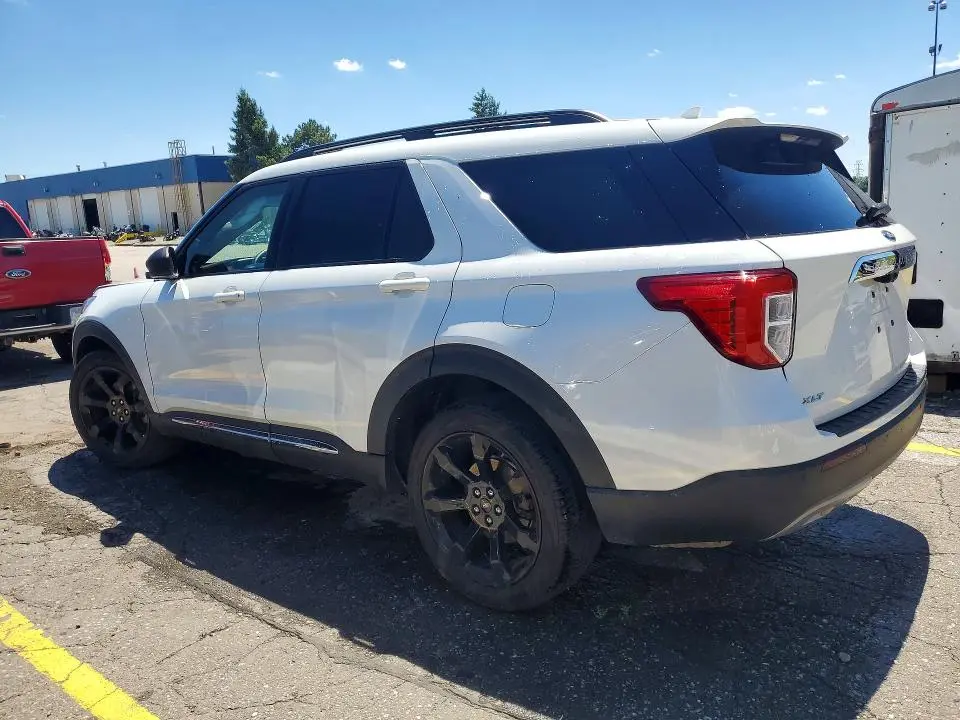 2022 FORD EXPLORER XLT  