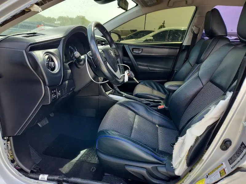 2018 TOYOTA COROLLA SE  