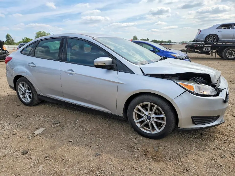 2017 FORD FOCUS SE  