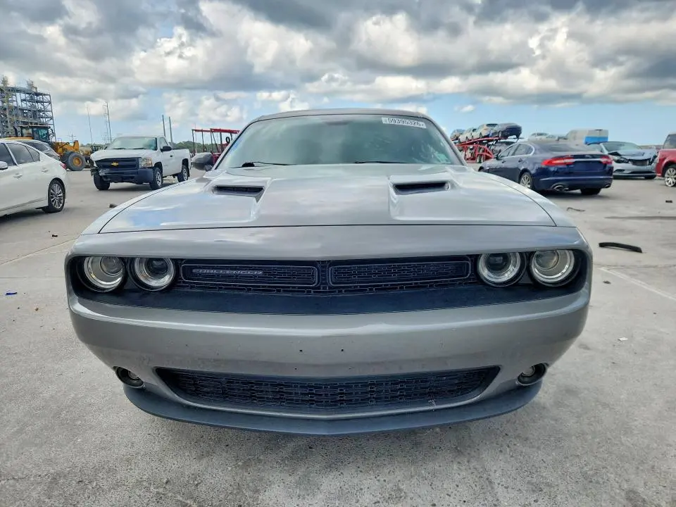 2018 DODGE CHALLENGER SXT  