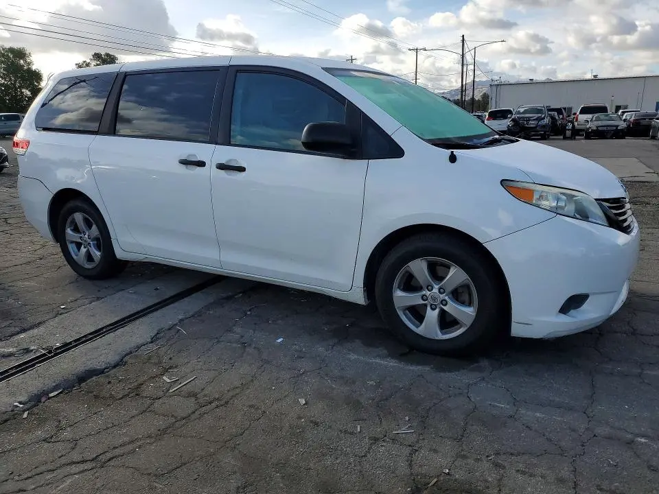 2011 TOYOTA SIENNA BASE 7-PASSENGER  