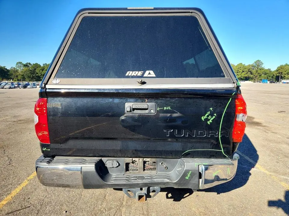 2015 TOYOTA TUNDRA SR5  