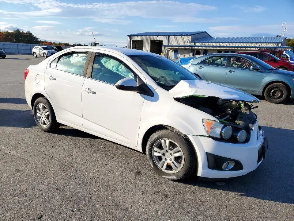 2015 CHEVROLET SONIC LT  