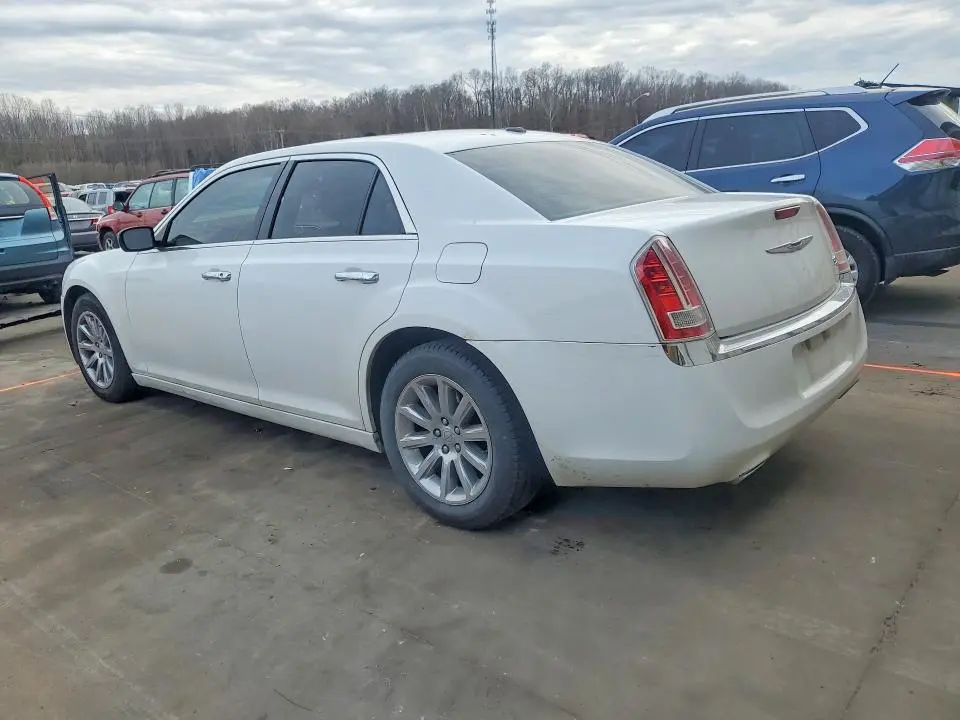 2013 CHRYSLER 300C   
