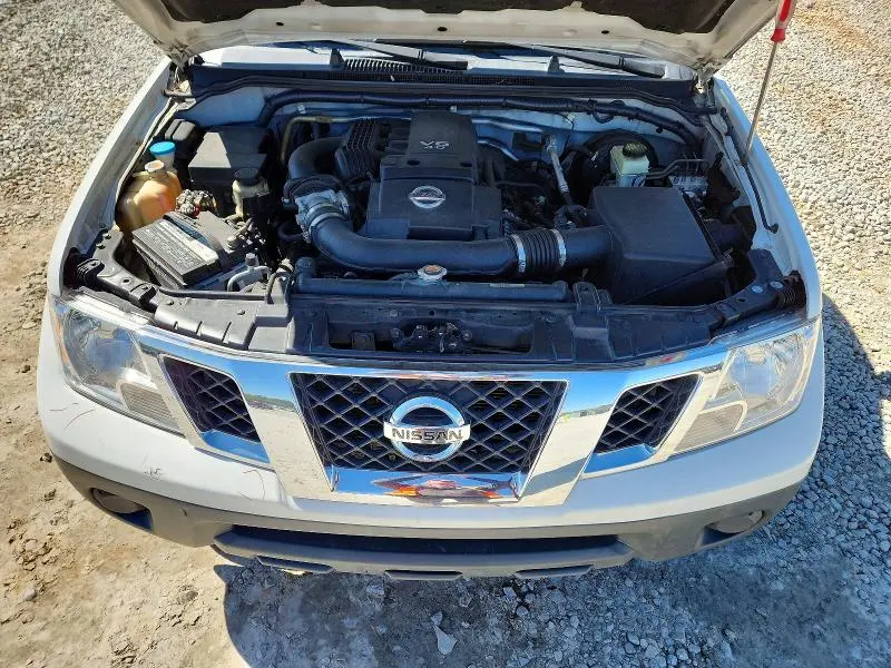 2014 NISSAN FRONTIER S  