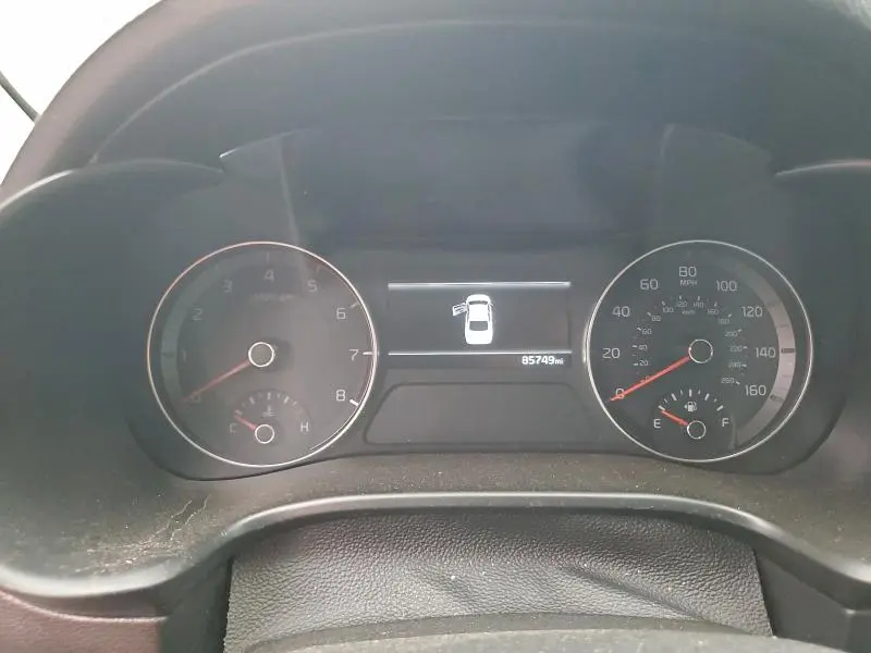 2023 KIA FORTE LX  
