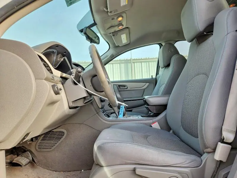 2017 CHEVROLET TRAVERSE LS  