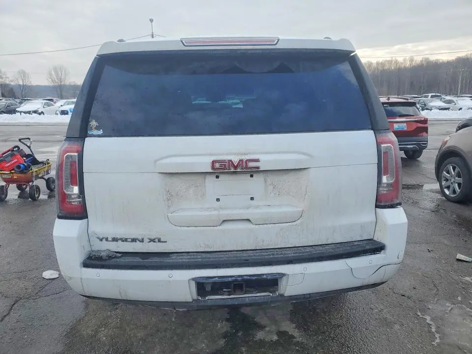 2019 GMC YUKON XL K1500 SLT  