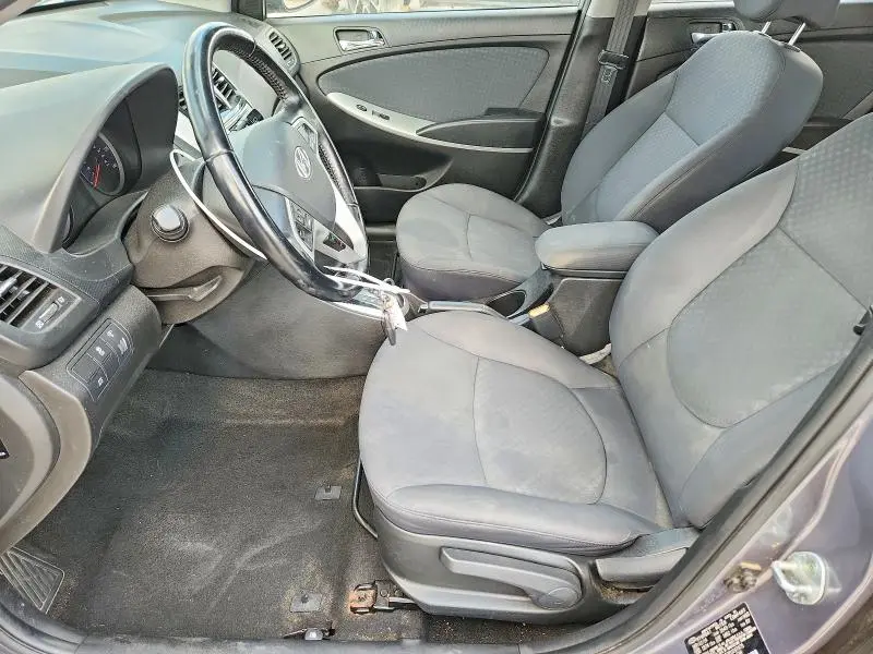 2014 HYUNDAI ACCENT SE  