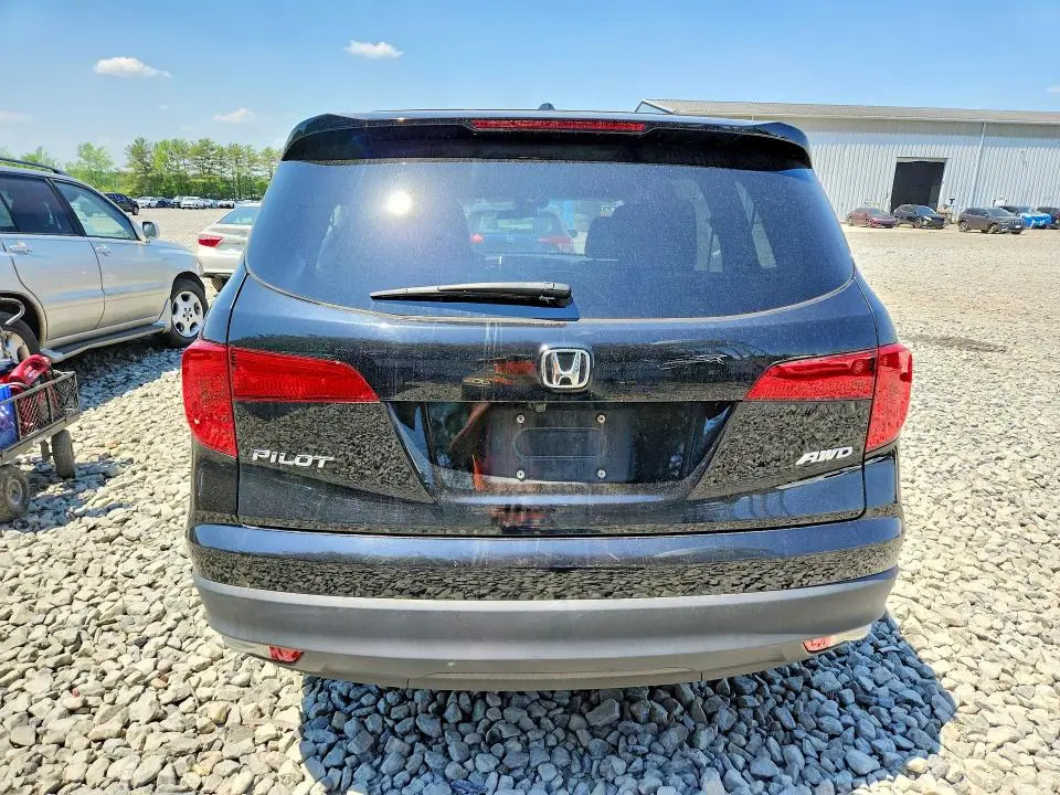 2018 HONDA PILOT EX  