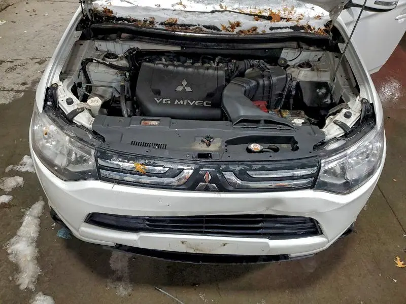 2014 MITSUBISHI OUTLANDER GT  