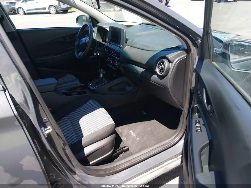2023 HYUNDAI KONA SE
