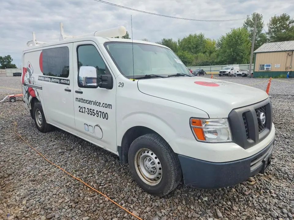 2016 NISSAN NV   