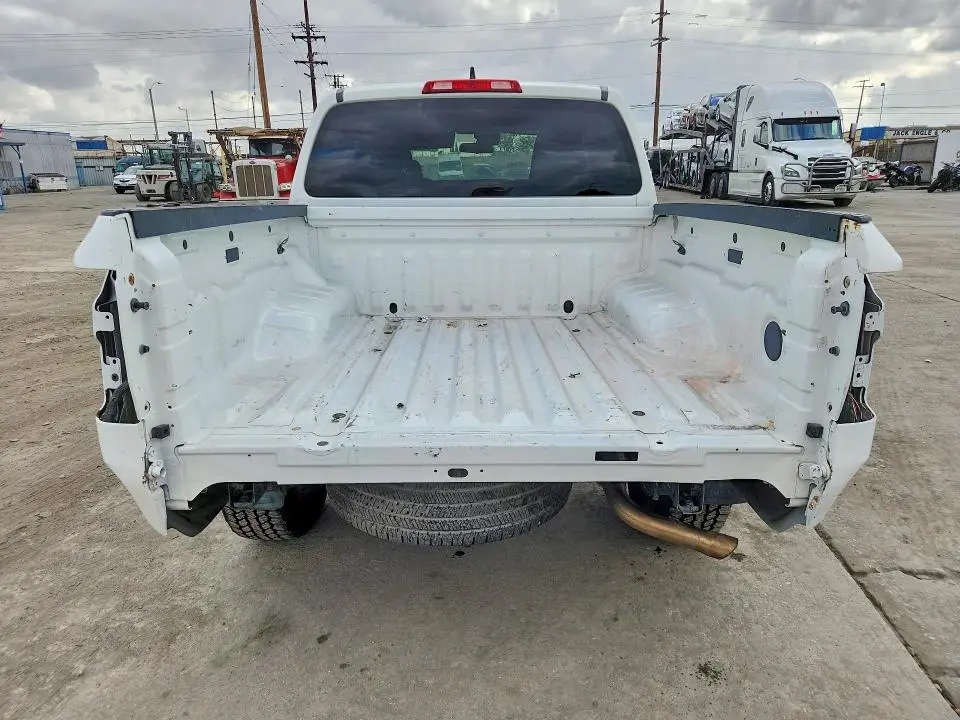 2023 NISSAN FRONTIER S  